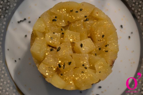 Foie gras sur lit de pain d'épice et compotée de pommes