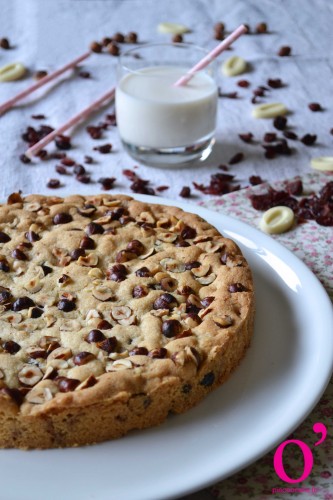 cookie à partager cranberries, noisettes et chocolat blanc